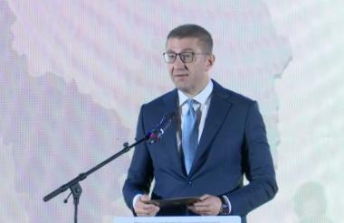 Премиерот Мицкоски на отворање на нова хала на компанијата „Амфенол“ во Кочани