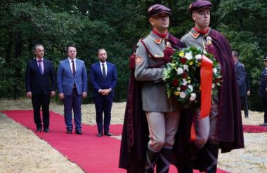 Николоски: Честит празник Македонијо, ни доаѓаат убави денови