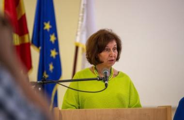 Сиљановска-Давкова: Продолжете да се грижите за ендемското, автохтоно „семе“ на македонистиката што го посеавте и го сеете ширум светот