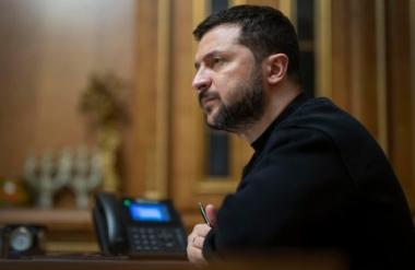Зеленски во пресрет на самитот во Алјаска: Русија сака да ја измами Америка, нема да го дозволиме тоа