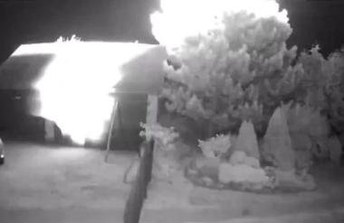 ВИДЕО: Неидентификуван објект експлодира на поле со пченка во Полска, локалните куќи оштетени